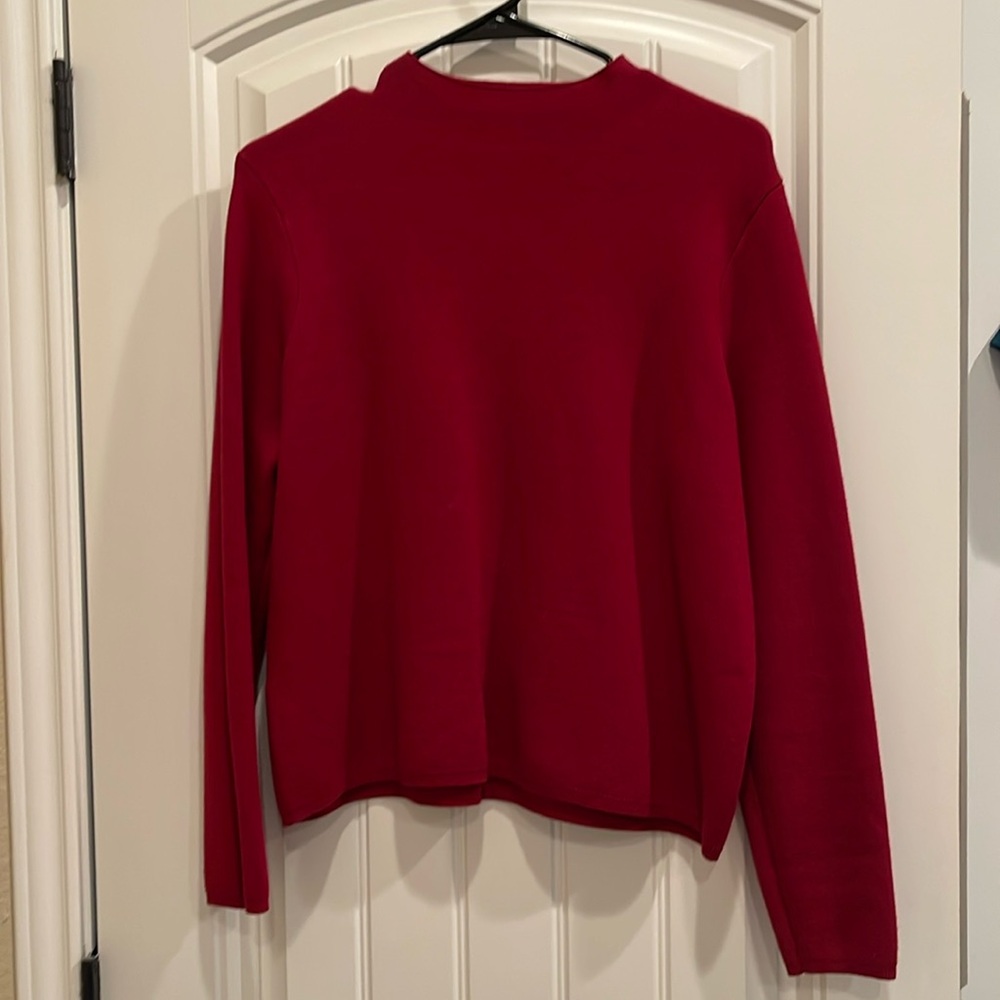 Knit sweater